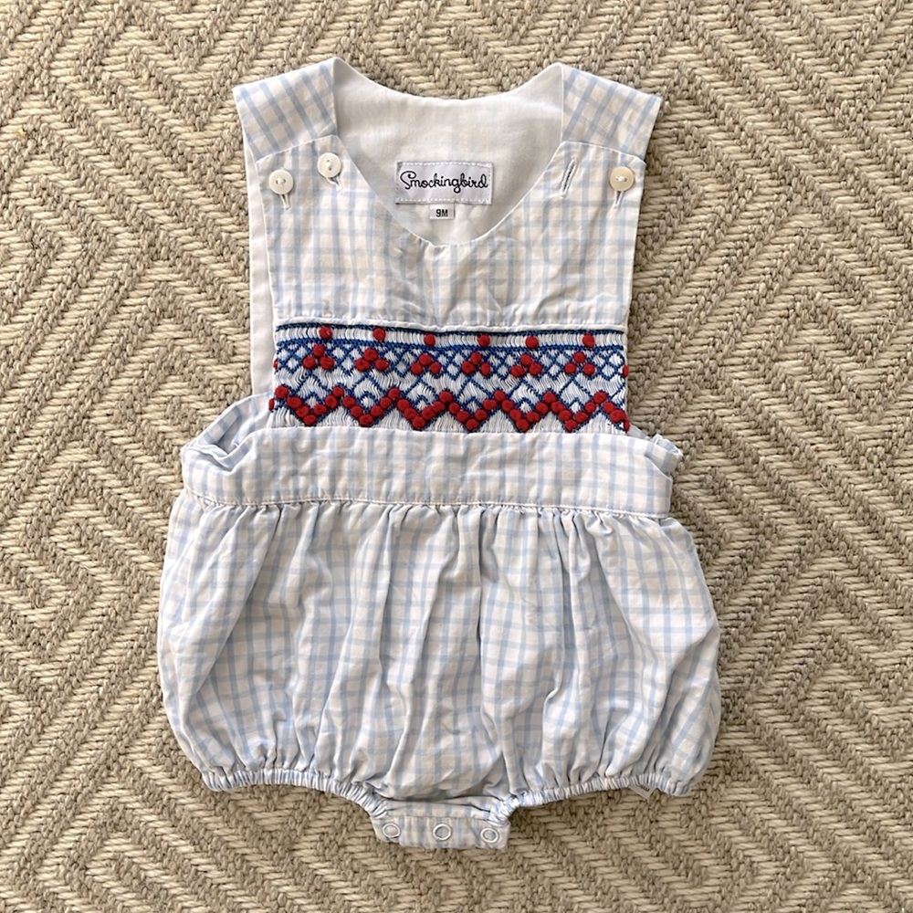 Smocking Bird red white and blue bubble